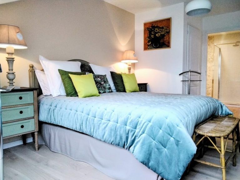 Chambre d’hôtes Haute-Saône – Chambre Van Gogh