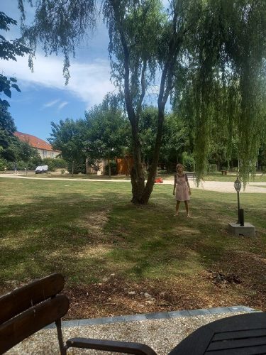 Jardin extérieur des chambres d'hôtes des Grands Près 70, en Haute-Saône