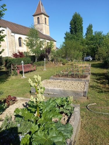 Potager devant les chambres d'hôtes des Grands Près, en Haute-Saône, à Aboncourt-Gesincourt